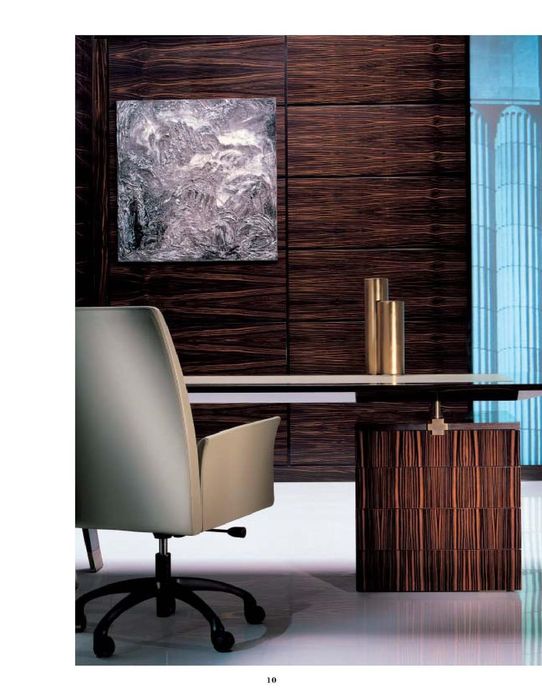 OFFICE0011.jpg