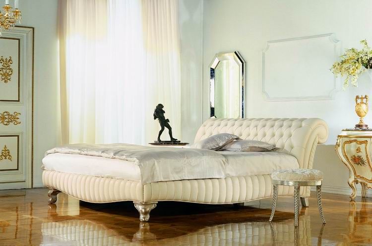 ZANABONI_ASIA_bed + CHARME pouf.jpg