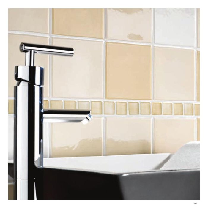 2011_Imperial_Bathrooms_International0163.jpg