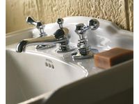 2011_Imperial_Bathrooms_International0186.jpg