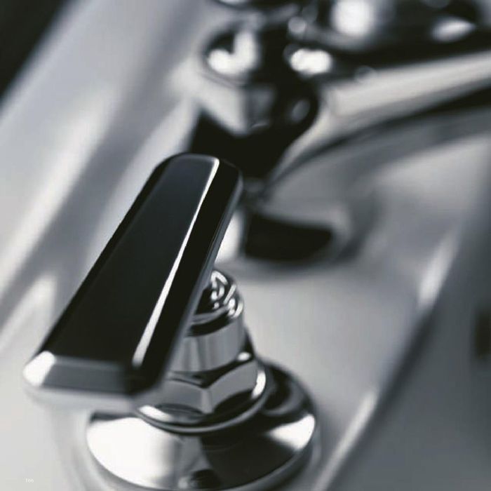 2011_Imperial_Bathrooms_International0168.jpg