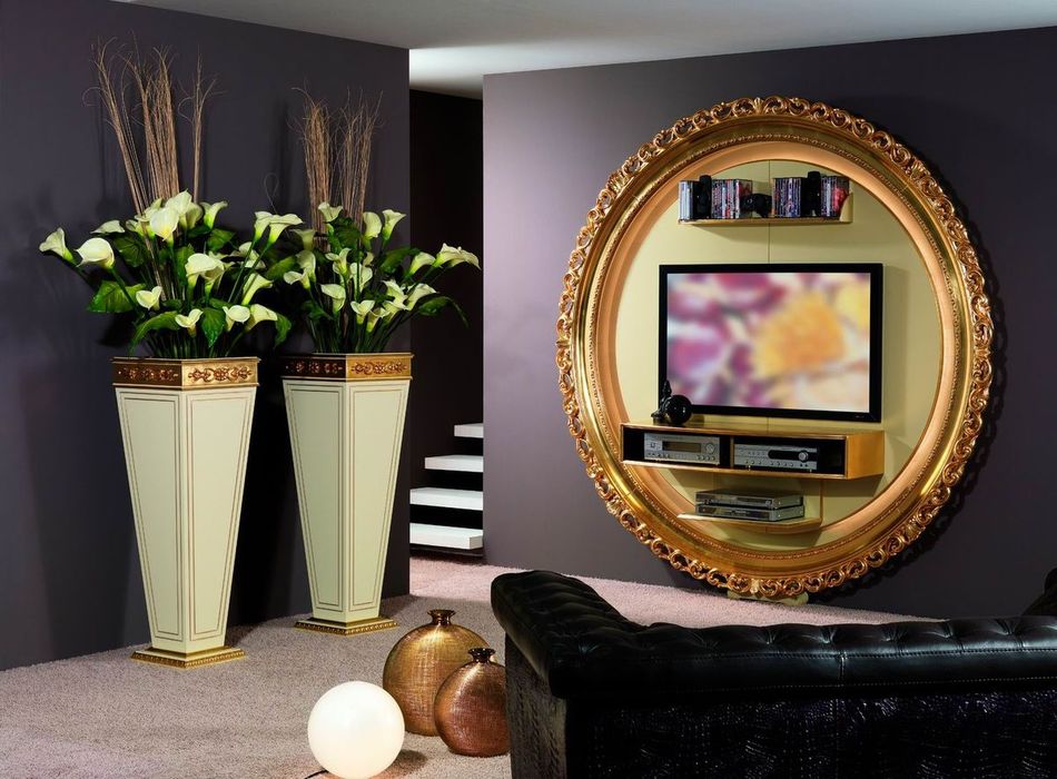 STAR GATE BAROQUE GOLD-CREAM+VASES.jpg