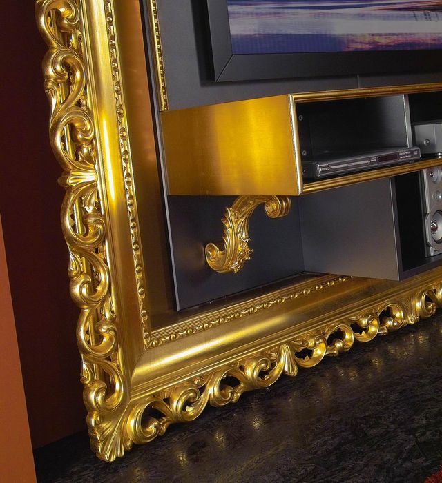 THE FRAME H.C. BAROCCO GOLD PART.1 FRIG.jpg