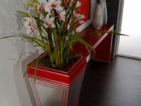 VASE MODERN silver foil+rosso cardinal.jpg