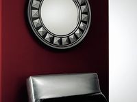 BODY ROUND MIRROR PIRAMID SILVER.jpg