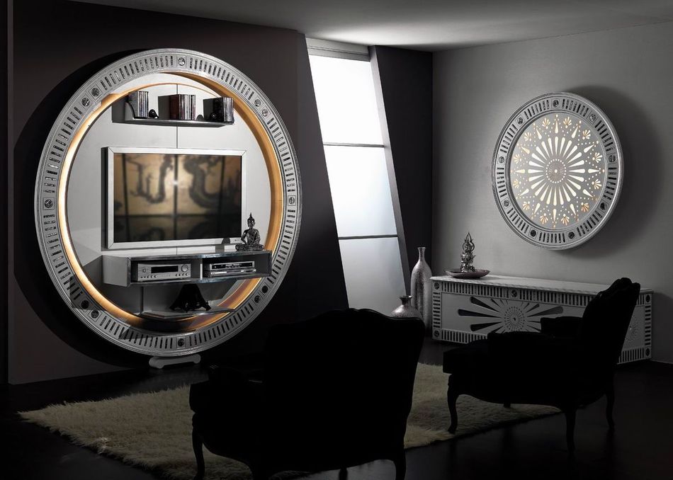 STAR GATE+SHINING SUN+SITTING CASE SILVER EYES.jpg