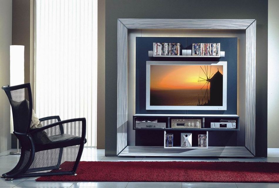 THE FRAME H.C. GRAYWOOD.jpg