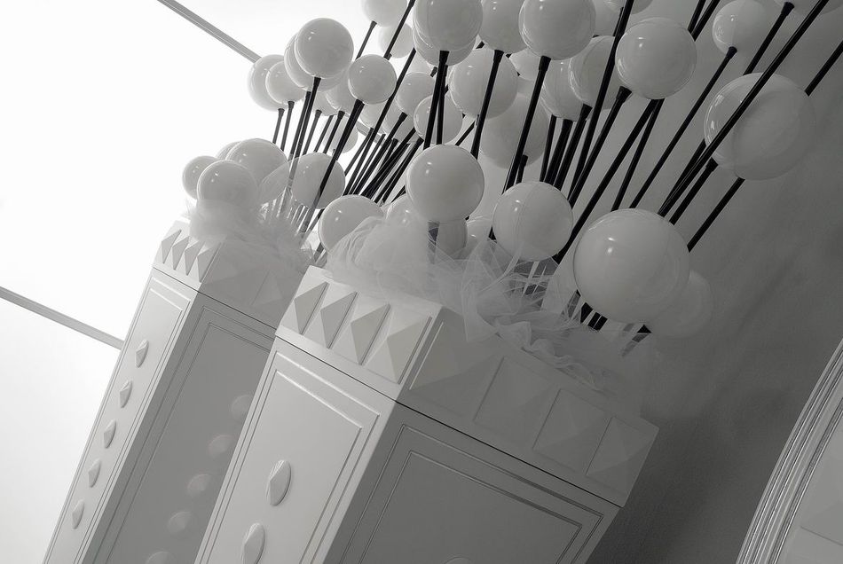 DETAIL VASES PIRAMID.jpg
