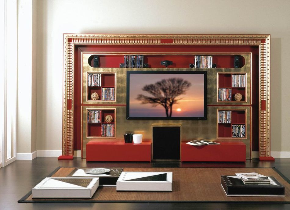 THE WALL H.C. DECO ORO+ROSSO.jpg