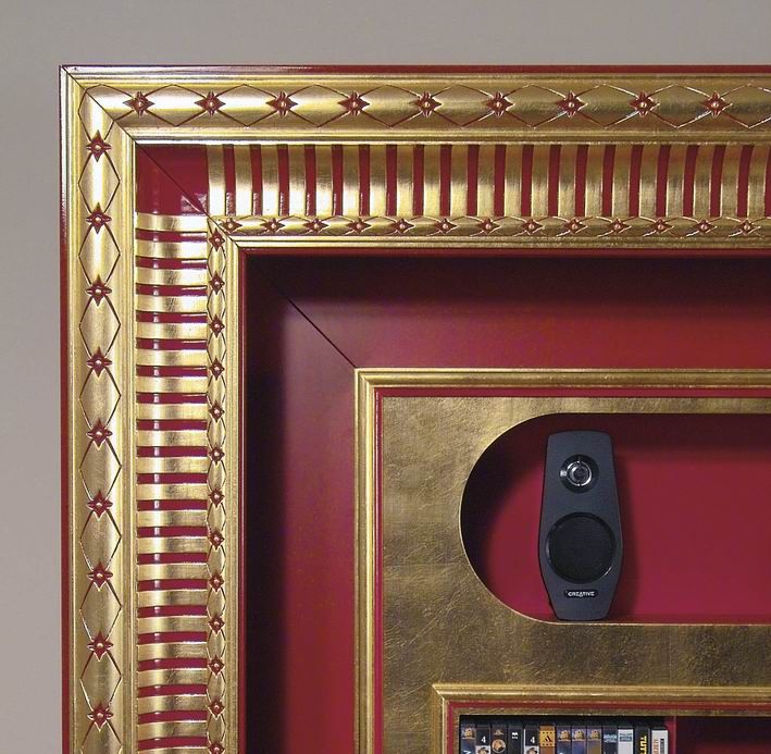 THE WALL H.C. DECO ORO+ROSSO PARTICOLARE 3.jpg