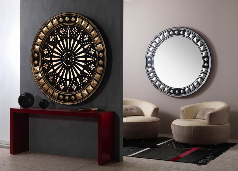 SHINING +SHINING MIRROR PIRAMID.jpg