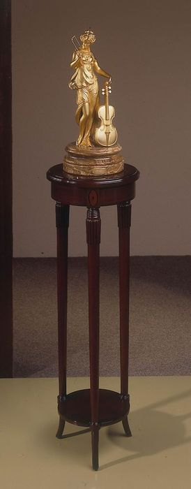 3123 PEDESTAL.jpg