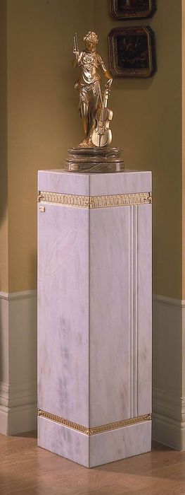 3280 PEDESTAL.jpg