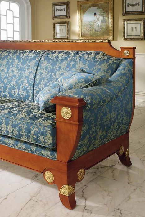 3715 SOFA DET.jpg